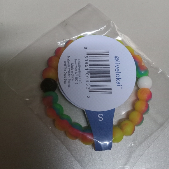 Okay rainbow color jelly round Barcelona New sealed Size Sm - Picture 2 of 2